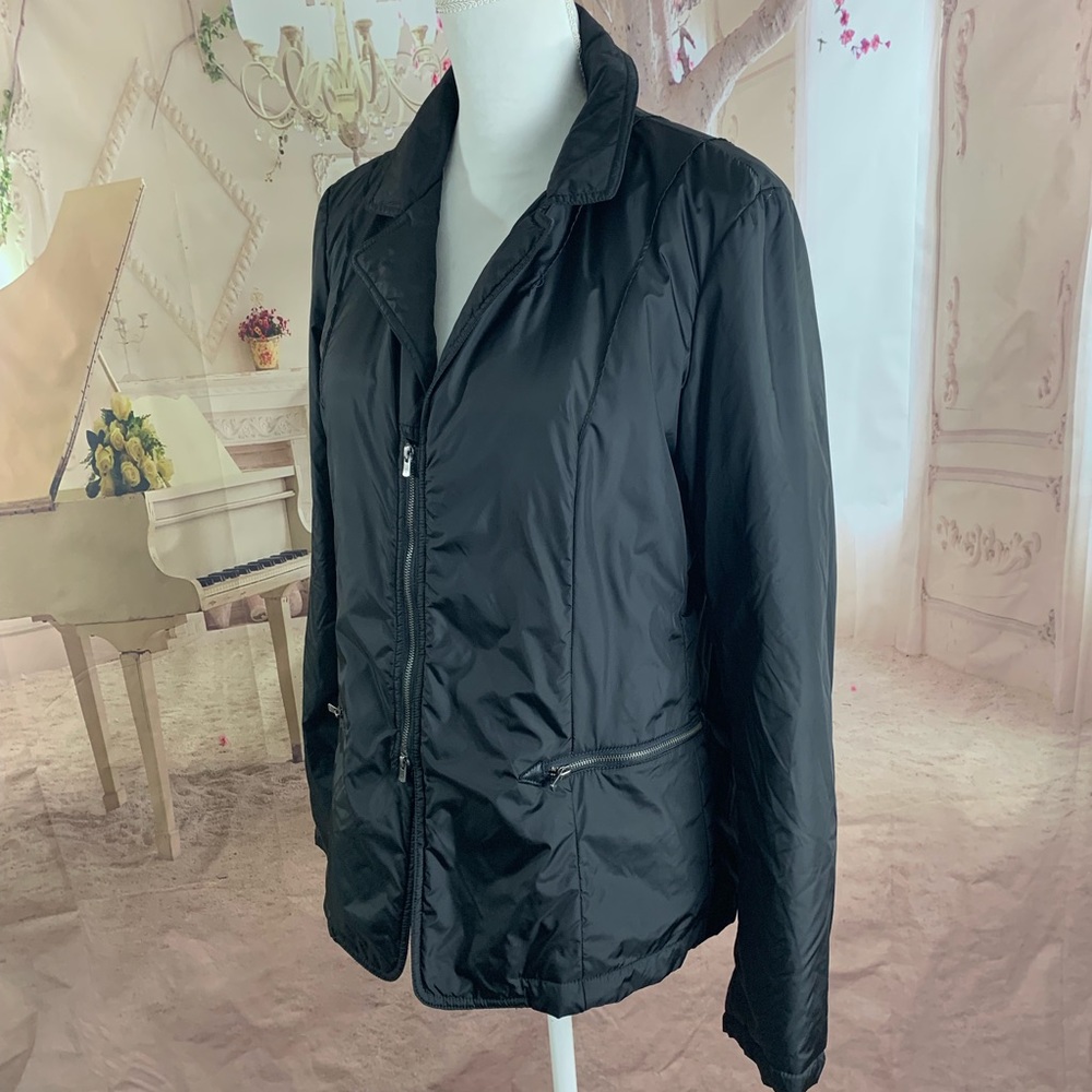 SOLD Armani Collezioni Black puffy Coat - Picture 5 of 7